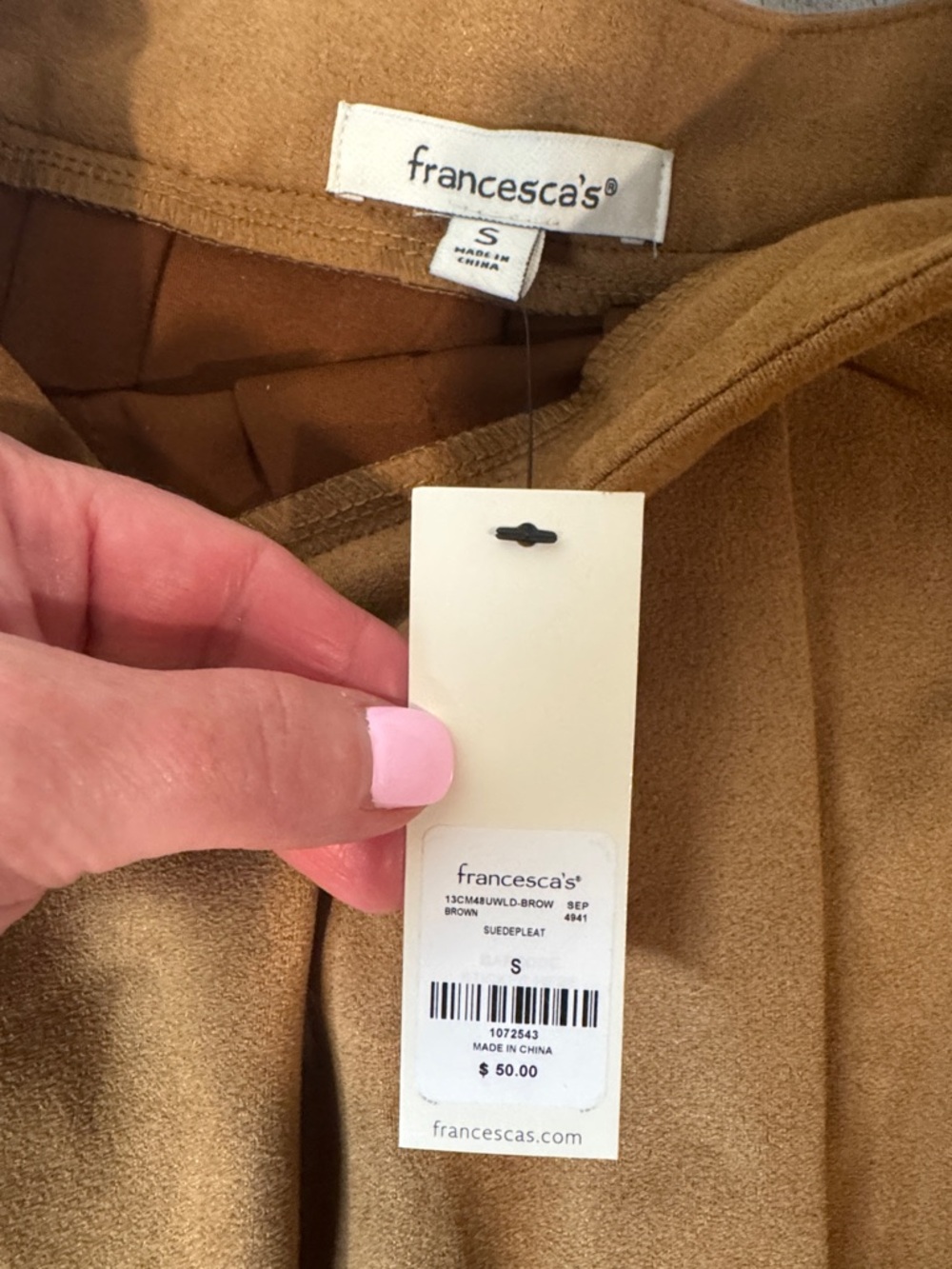NWT Francesca’s Camel Faux Suede Pleated Mini Skirt - Size Small - Picture 2 of 4